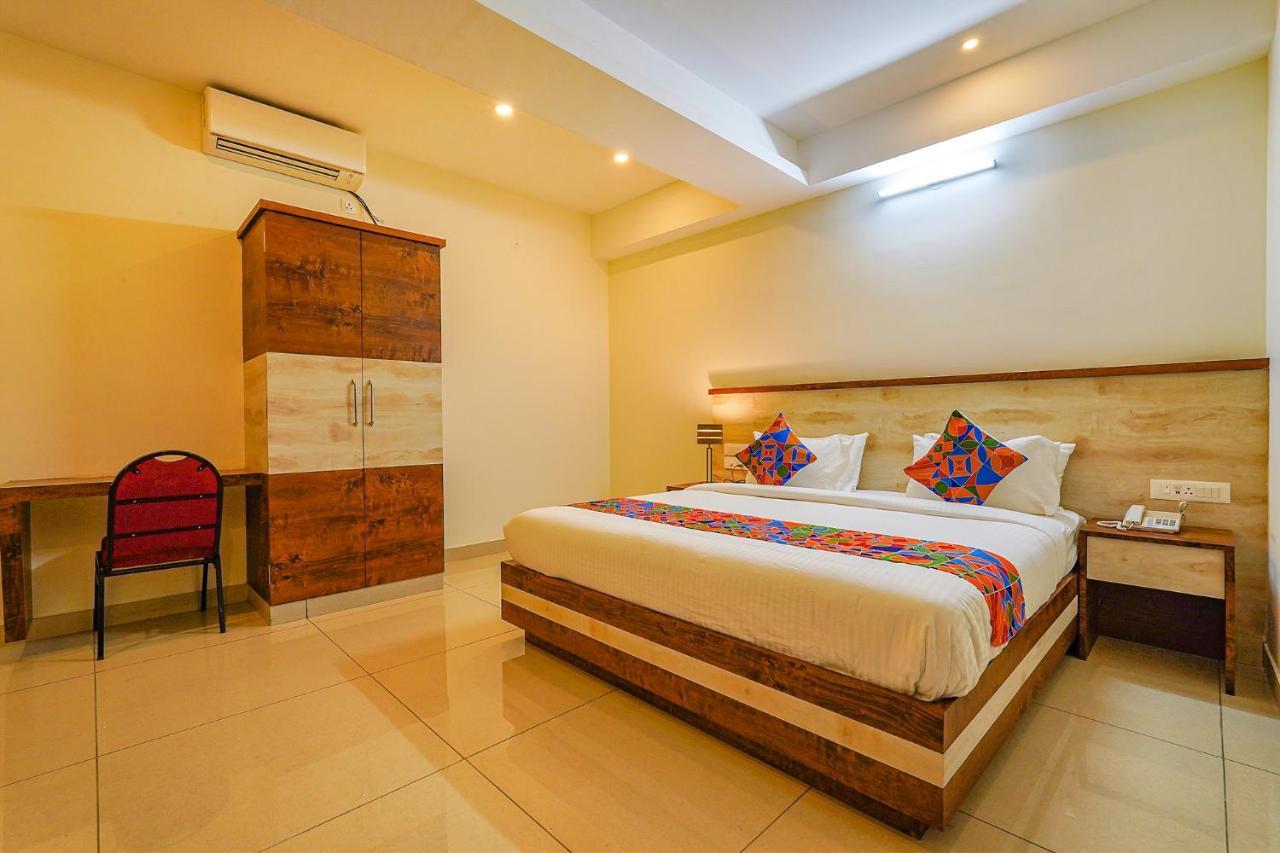 Fabhotel Shakthi Suites - Nr Jayadeva Hospital Bangalore Bagian luar foto
